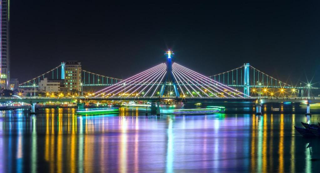 Salina Hotel Дананг Екстериор снимка