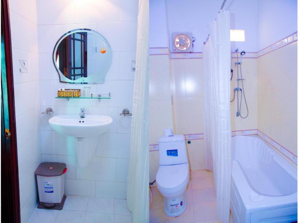 Salina Hotel Дананг Екстериор снимка