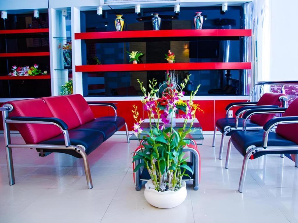 Salina Hotel Дананг Екстериор снимка